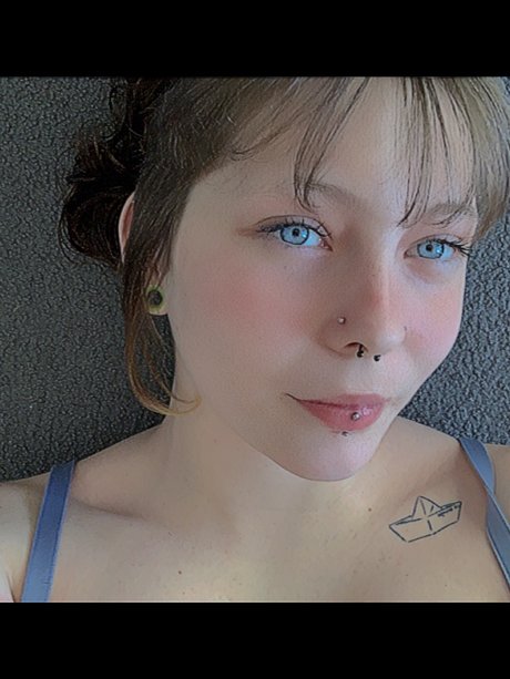 Neve onlyfans picture