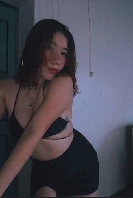 Estefany Solis onlyfans mega