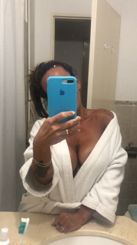 Hot Mom onlyfans porn leaks