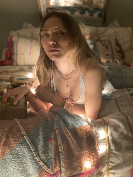 Opalescent nudes only fans