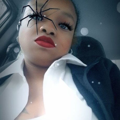 Lovely Bee onlyfans archives