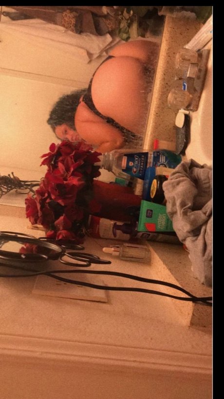 HoneeyBootyy onlyfans free