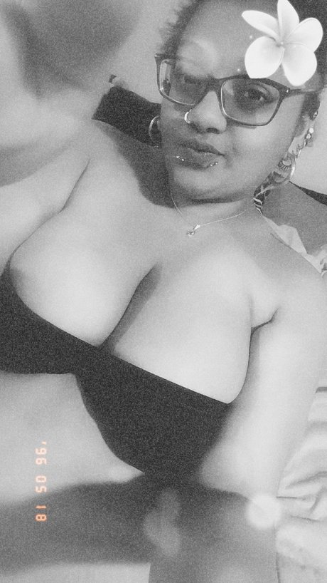 GT QUEENN onlyfans nudes