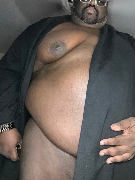 Theonewiththetongue is on onlyfans