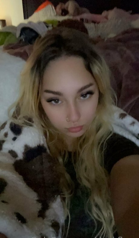 desi flora free onlyfans