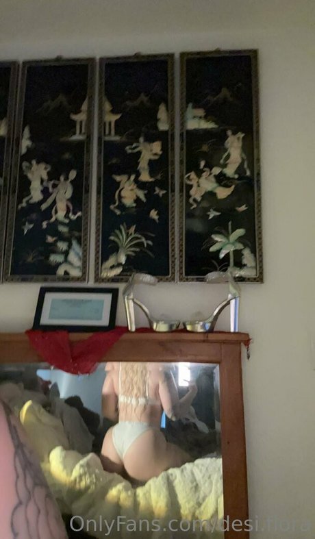 desi flora onlyfans ass