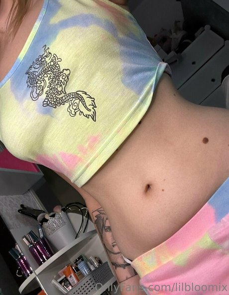 lilbloomix onlyfans leaks