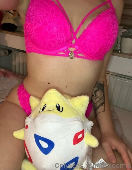 lilbloomix only fans naked