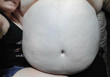 femalefeederheaven onlyfans photo