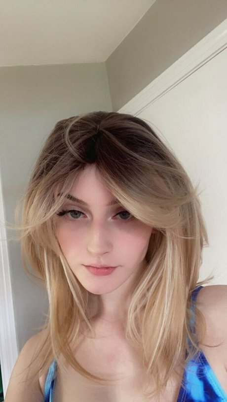 Soggyalien22 porn onlyfans