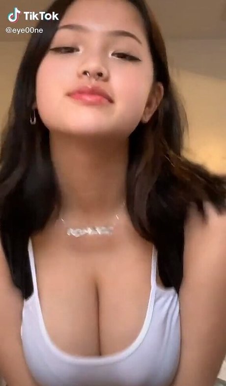 kawaiinoniexx topless onlyfans