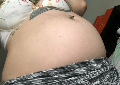 Reiinapop leaks only fans