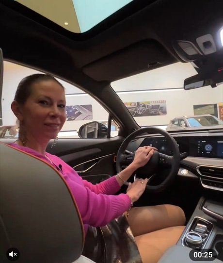 Lisa Rulit Profile pic