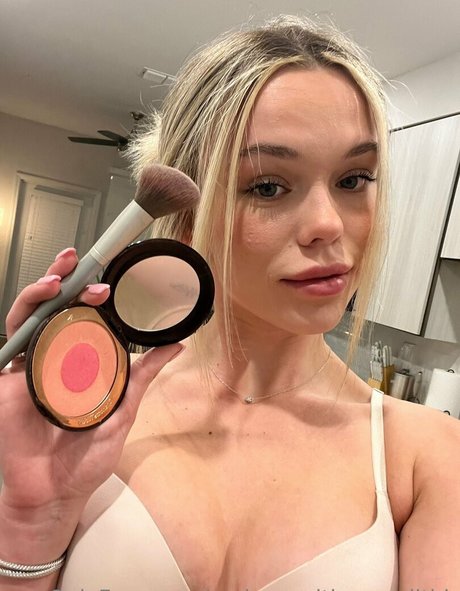 makeupwithmeredithh onlyfans naked porn