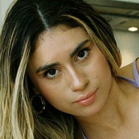 whoisvictoriax onlyfans naked