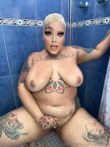 ariapink onlyfans model photos