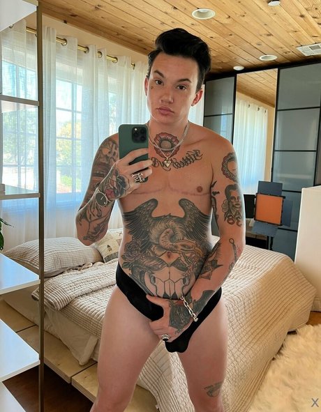 nikkihearts Profile pic