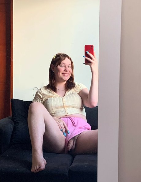 Ofelelia Scheider onlyfans leak fuck