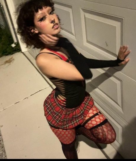 zariii 444 strip onlyfans