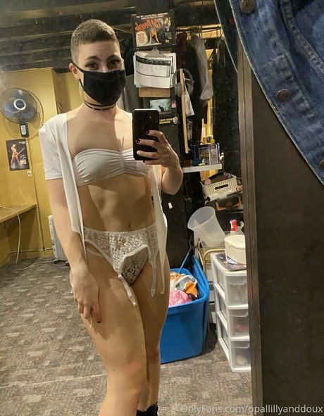 opal lilly onyx nudes leaked onlyfans