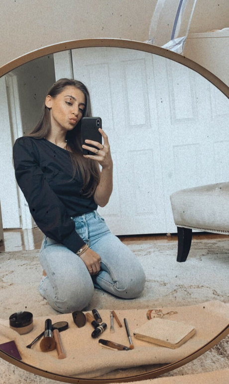 Andrea Helfrich onlyfans nude leaks