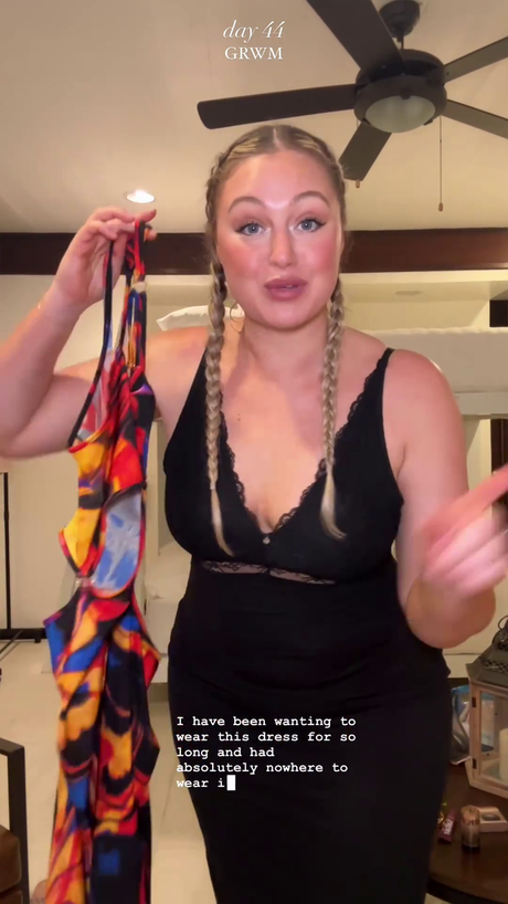 Iskra Lawrence onlyfans leak ass
