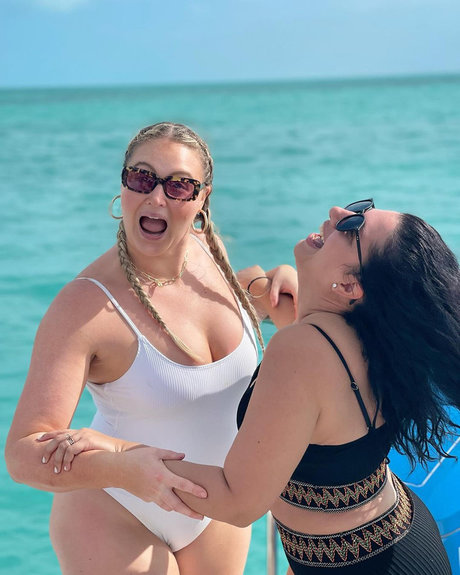 Iskra Lawrence onlyfans mega