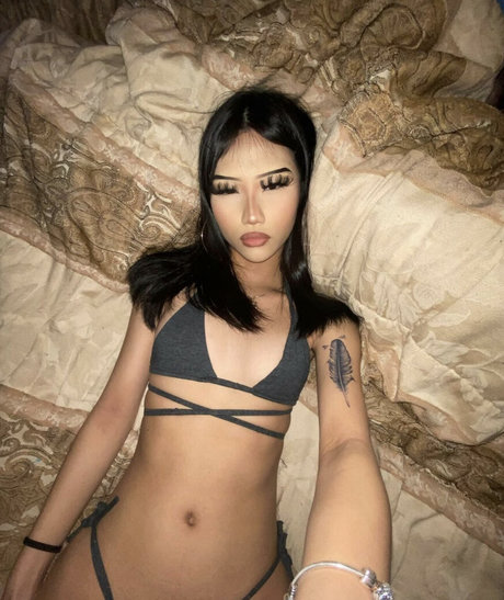 Foreign bich nude leak onlyfans