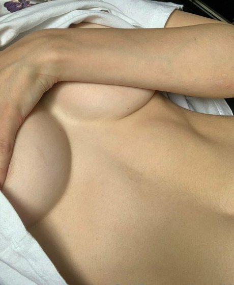 uanochi onlyfans nude porn