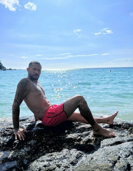 loohoodz sexy onlyfans