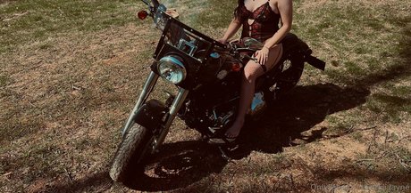 emswrldxo leaked onlyfans sex tape