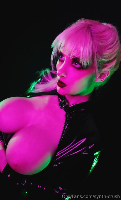synth crush onlyfans.