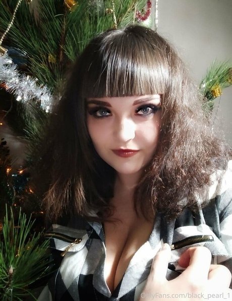 lara horn onlyfans images