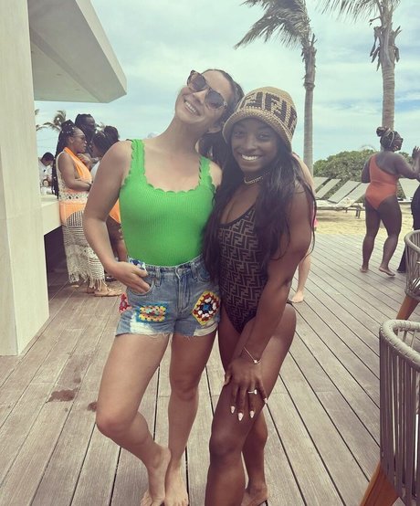 Aly Raisman only fans pic