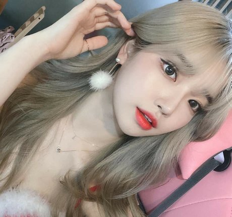 Se Yeon onlyfans nude tits