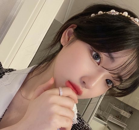 Se Yeon onlyfans leaks.