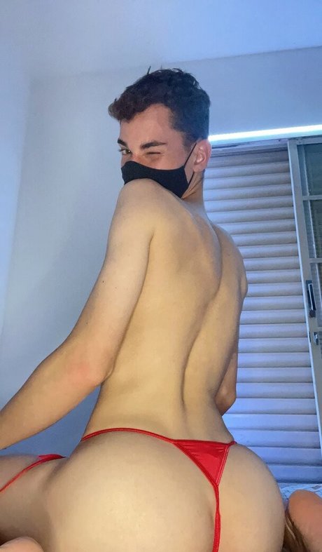 Femboyzx_ onlyfans nudes