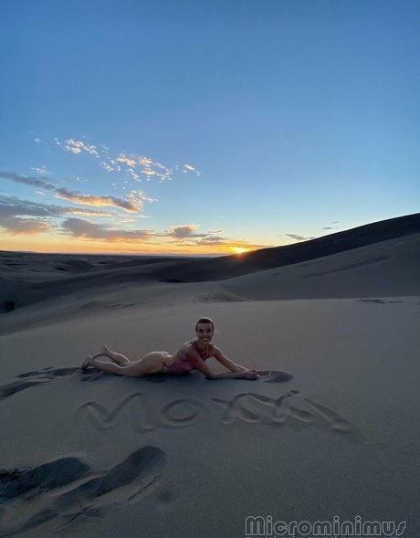 Love Moxxi onlyfans leajs