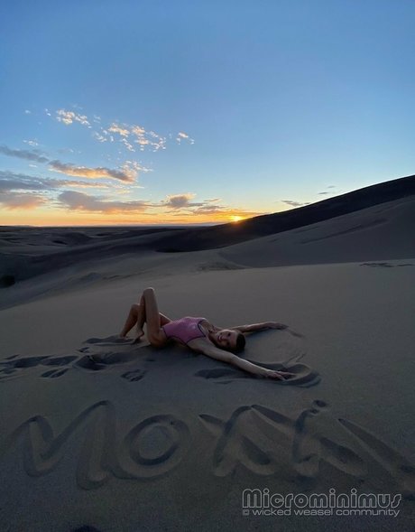 Love Moxxi only fans pic