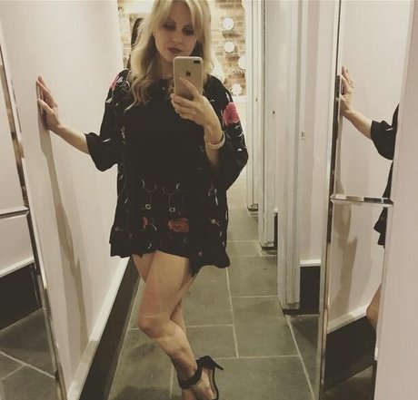 Tina OBrien onlyfans lesk