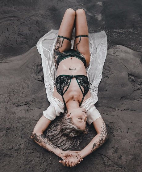 withered rose porn onlyfans