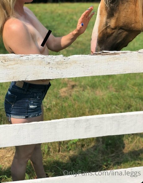 lina leggs only fans pic