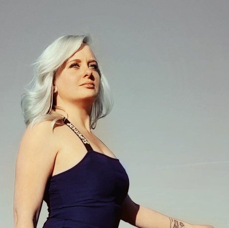 Kimberly Moon onlyfans nsfw