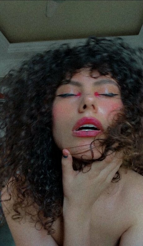 athaiss onlyfans free