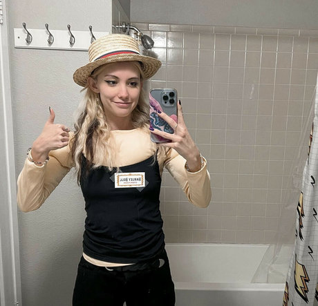 Echochlo onlyfans nude tits