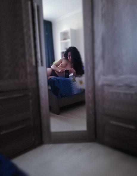 Olya Holmes only fans photos