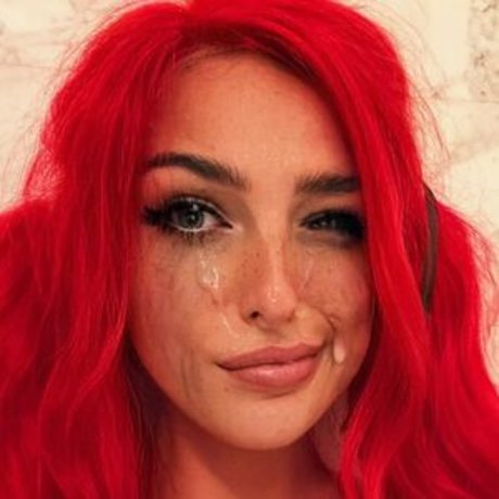 strabawi nude onlyfans leaks