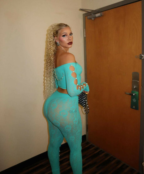 Haylei Mychail desnuda onlyfans