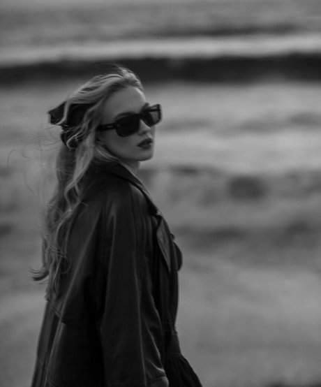 Chloe Rose Robertson onlyfans nude leaks