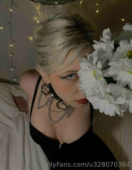 woodsnaomi onlyfans leak ass